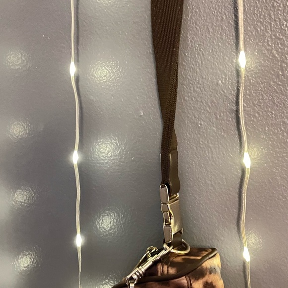 L.a.m.b for lesportsac wristette - Picture 8 of 8